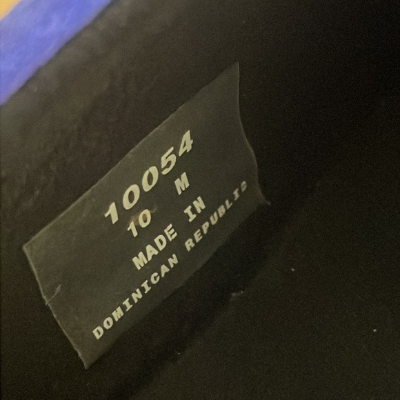 Hush Puppies KU slippers in excellent condition. Never worn outside. Sz 10M - Picture 3 of 4